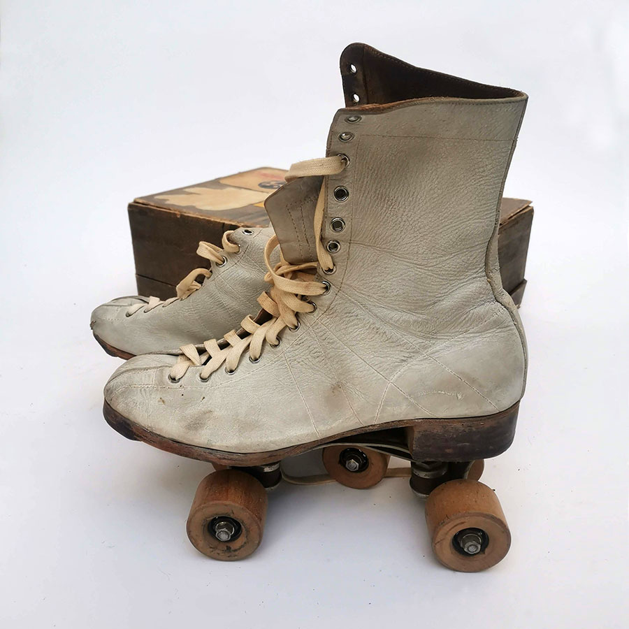 Roller rink skates