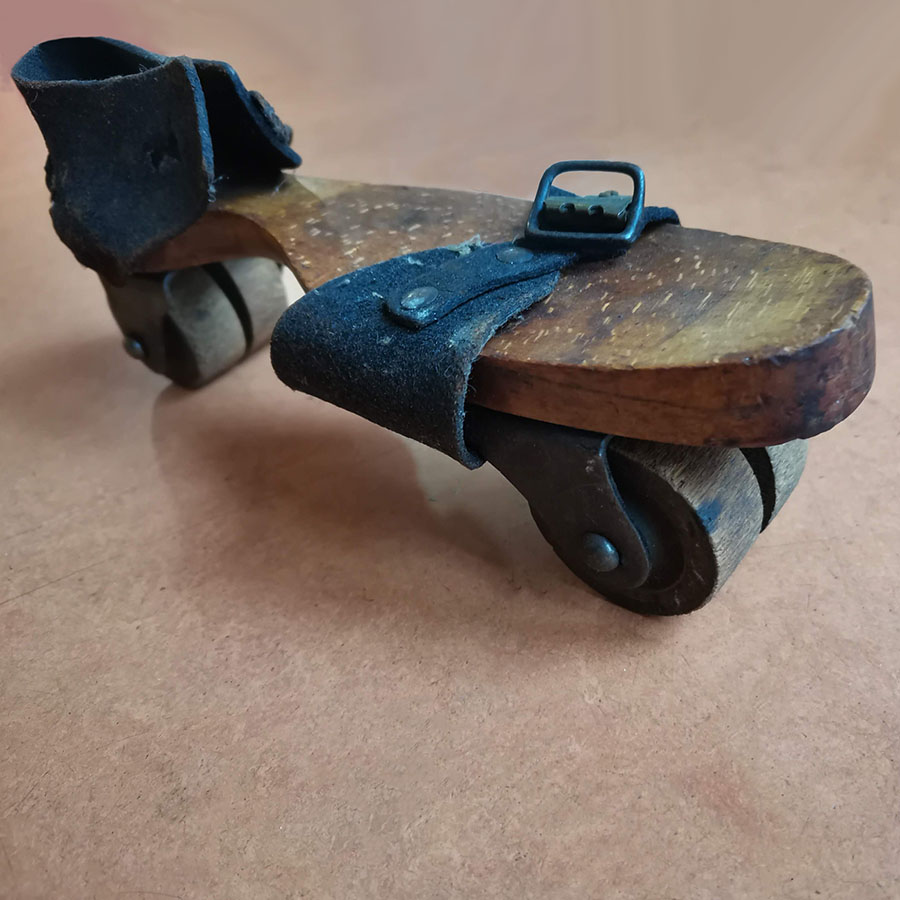 Plimpton roller skates